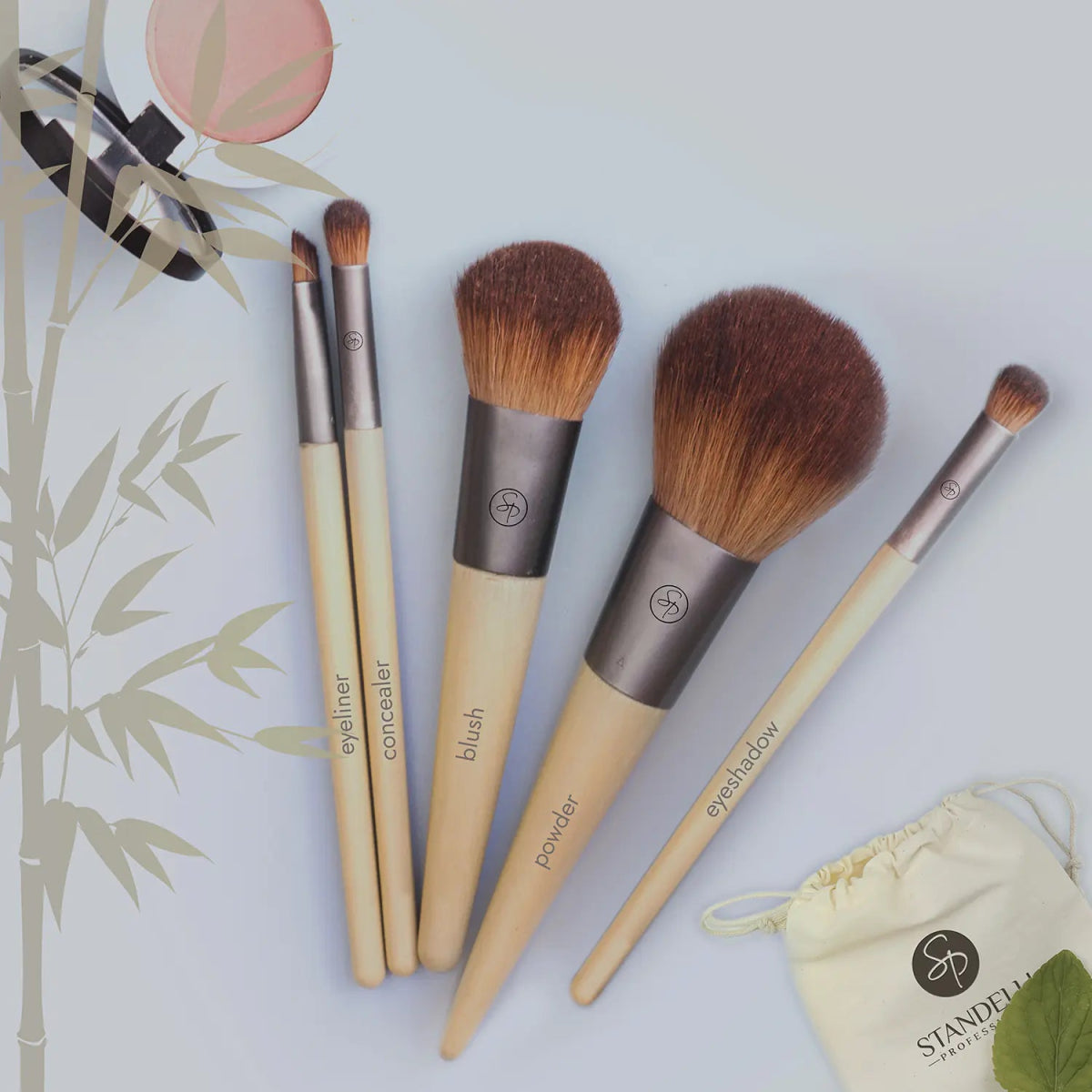 Комплект с бамбукови четки за грим, 6 части - CAMCO Ltd.