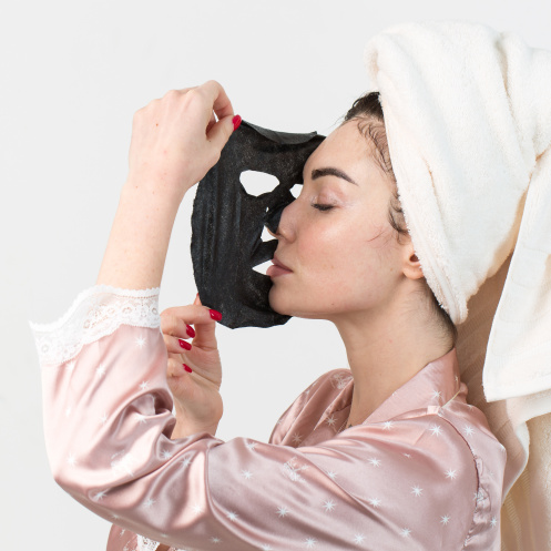 Корейска козметика почистваща шийт маска за лице с колаген, активен въглен и витамин Е - за свиване на пори 20g